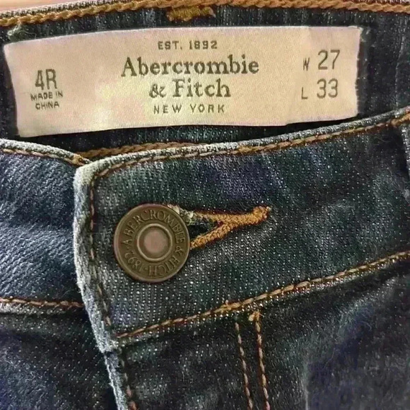 Abercrombie &Fitch jeans - Picture 3 of 3